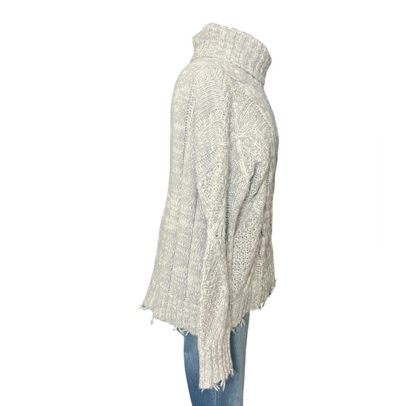 POL Gray Cable Cozy soft Turtleneck Long Sleeve Knit Sweater - Picture 3 of 9